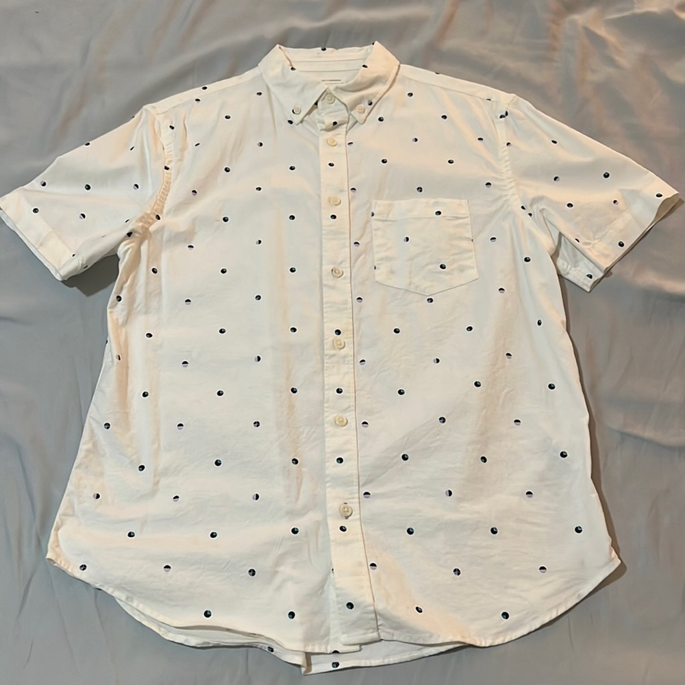 Old Navy Short Sleeve Button Down Shirt (M)